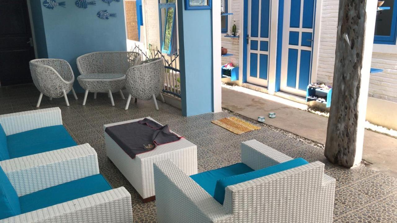 Blue Coral Homestay Karimunjawa Exterior foto