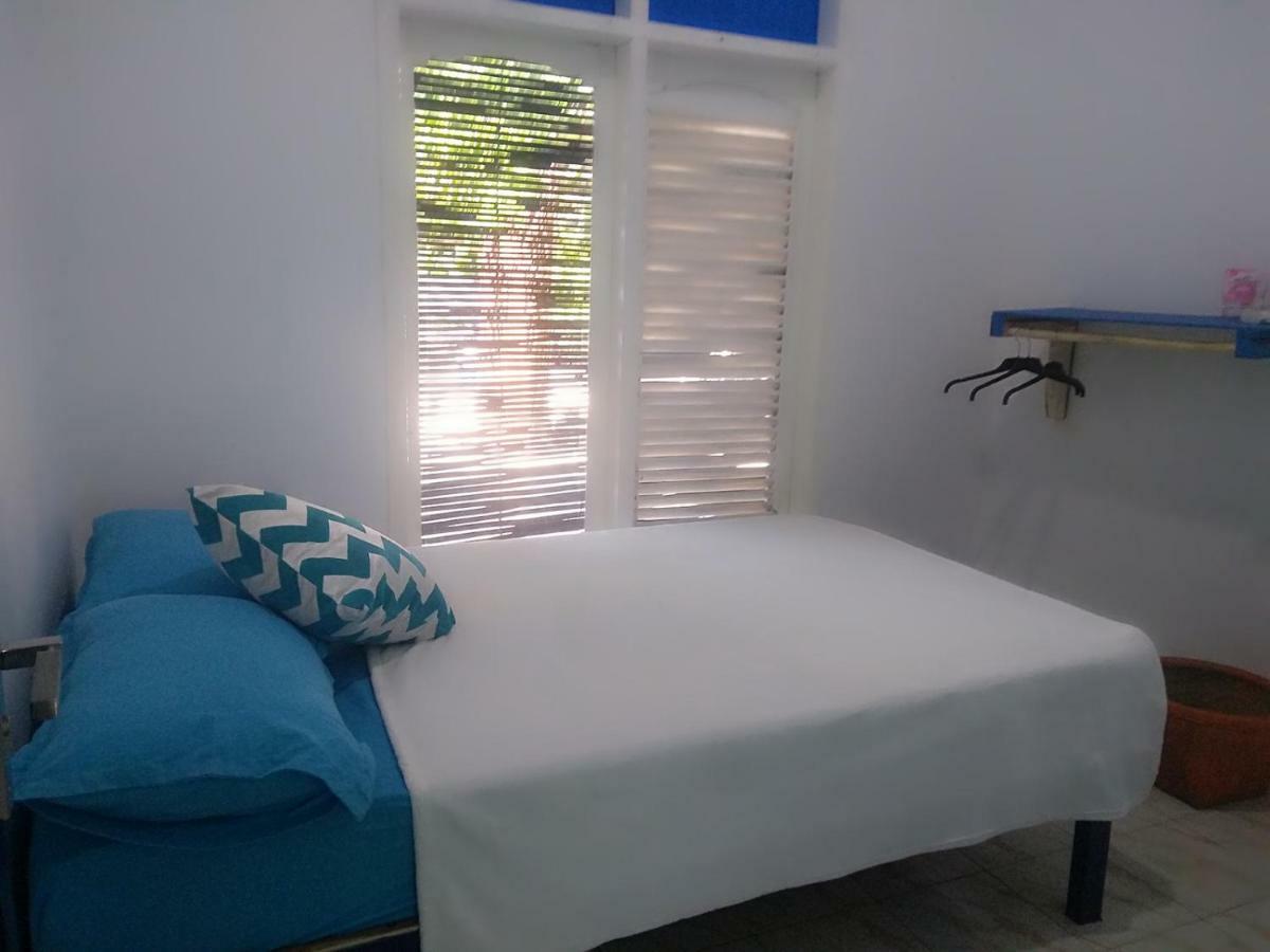 Blue Coral Homestay Karimunjawa Exterior foto