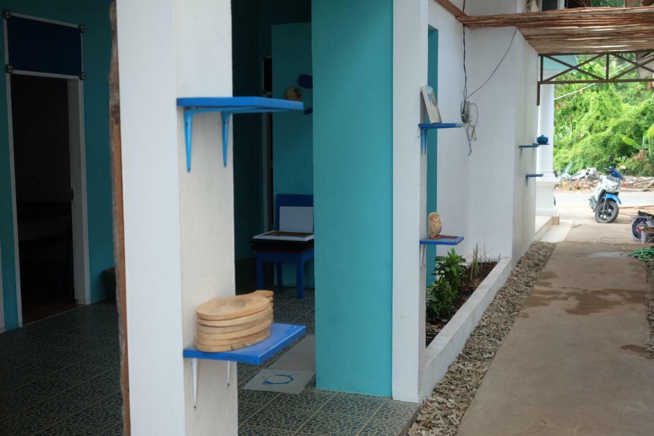 Blue Coral Homestay Karimunjawa Exterior foto