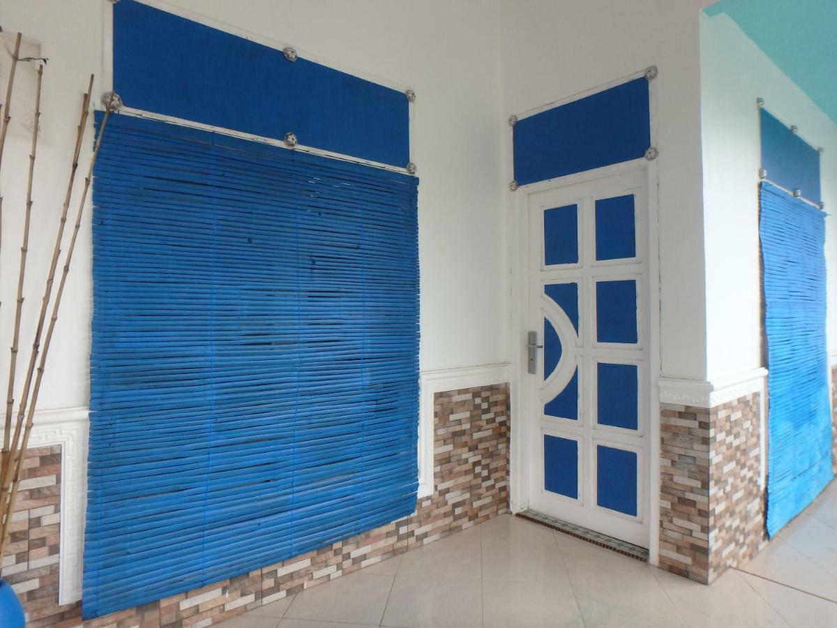 Blue Coral Homestay Karimunjawa Exterior foto