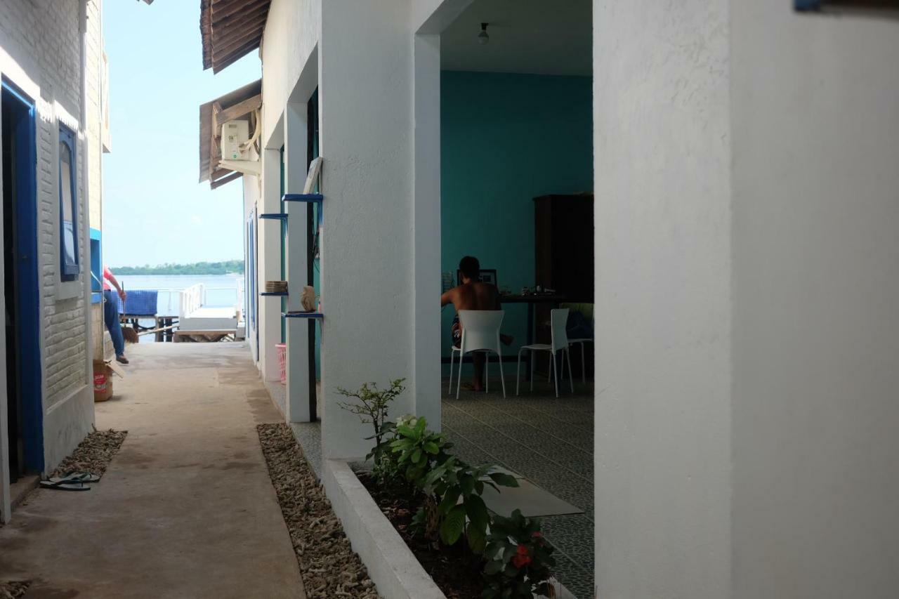 Blue Coral Homestay Karimunjawa Exterior foto
