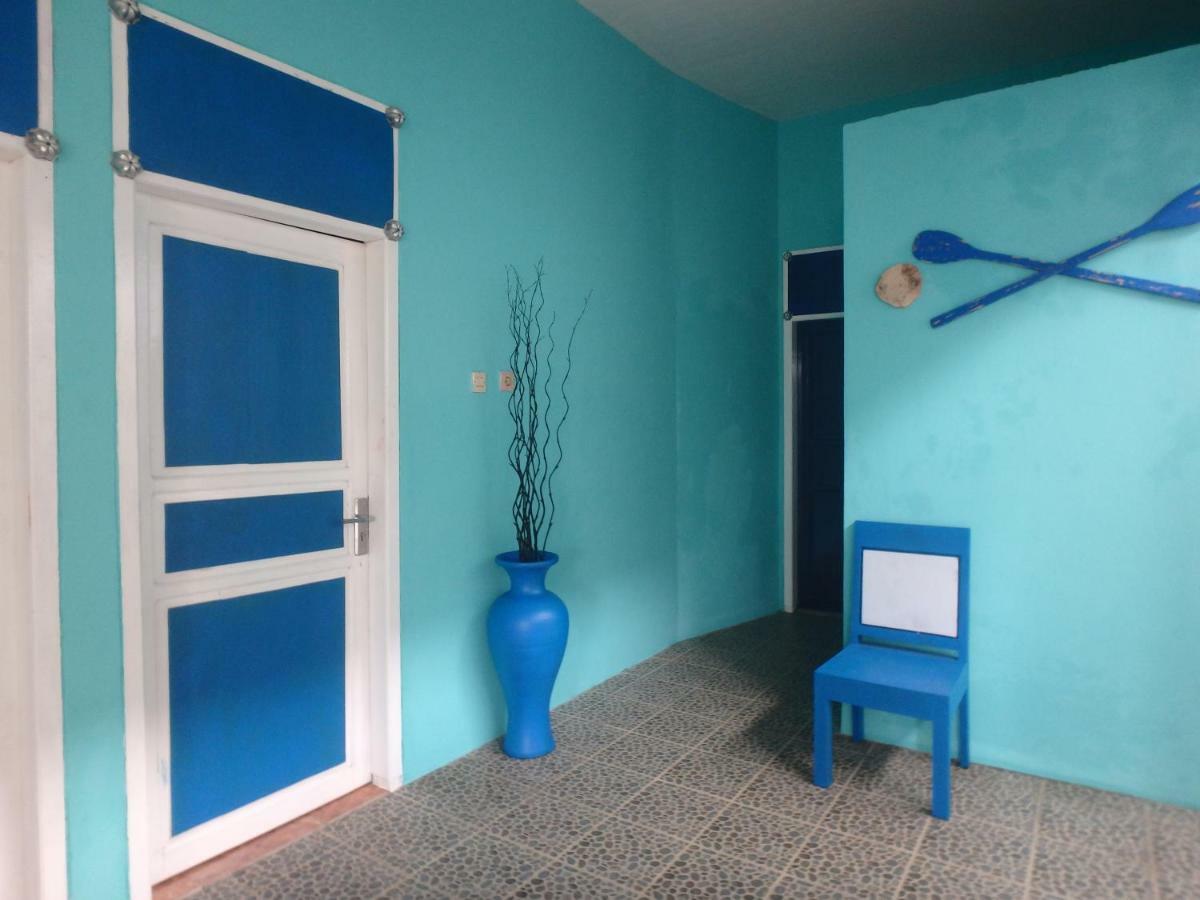 Blue Coral Homestay Karimunjawa Exterior foto
